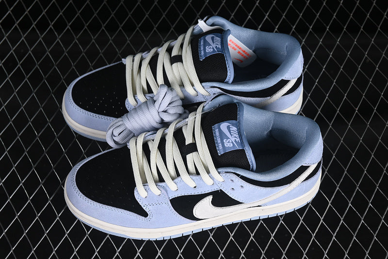 Nike SB Dunk Low "Aluminum"