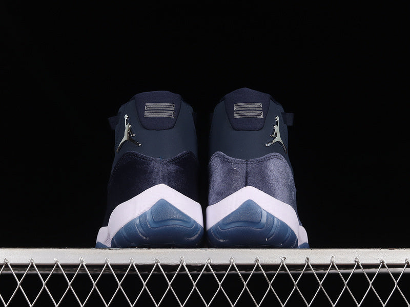 Air Jordan 11 Retro "Midnight Navy"