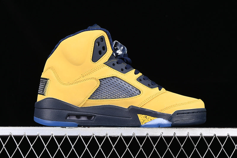 Air Jordan 5 Retro SE "Michigan"