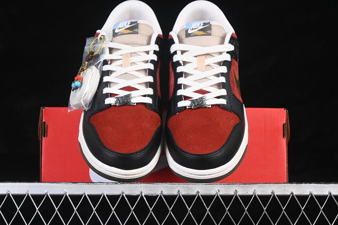 Nike SB Dunk Low "Player One"