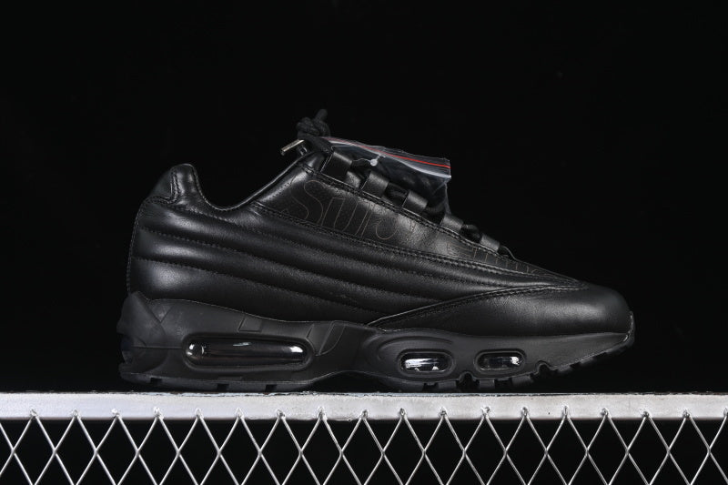 Nike Air Max 95 x Supreme "Lux Pack Triple Black"