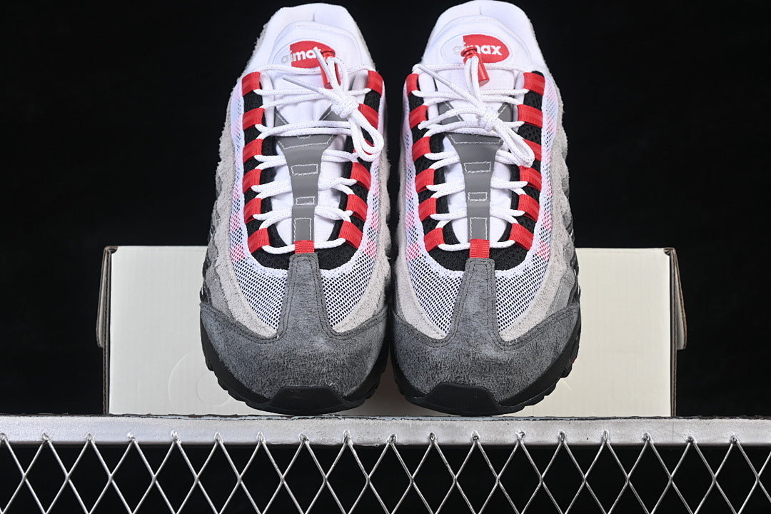 Nike Air Max 95 x UNDEFEATED "Geo Tokyo Bright Crimson"