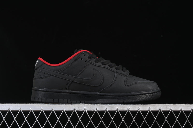 Nike SB Dunk X Supreme 94