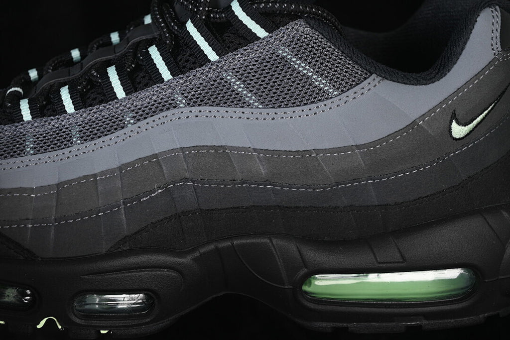 Nike Air Max 95 "Vapor Green"