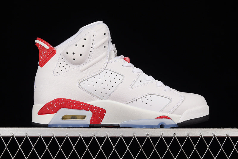 Air Jordan 6 Retro  "Red Oreo"