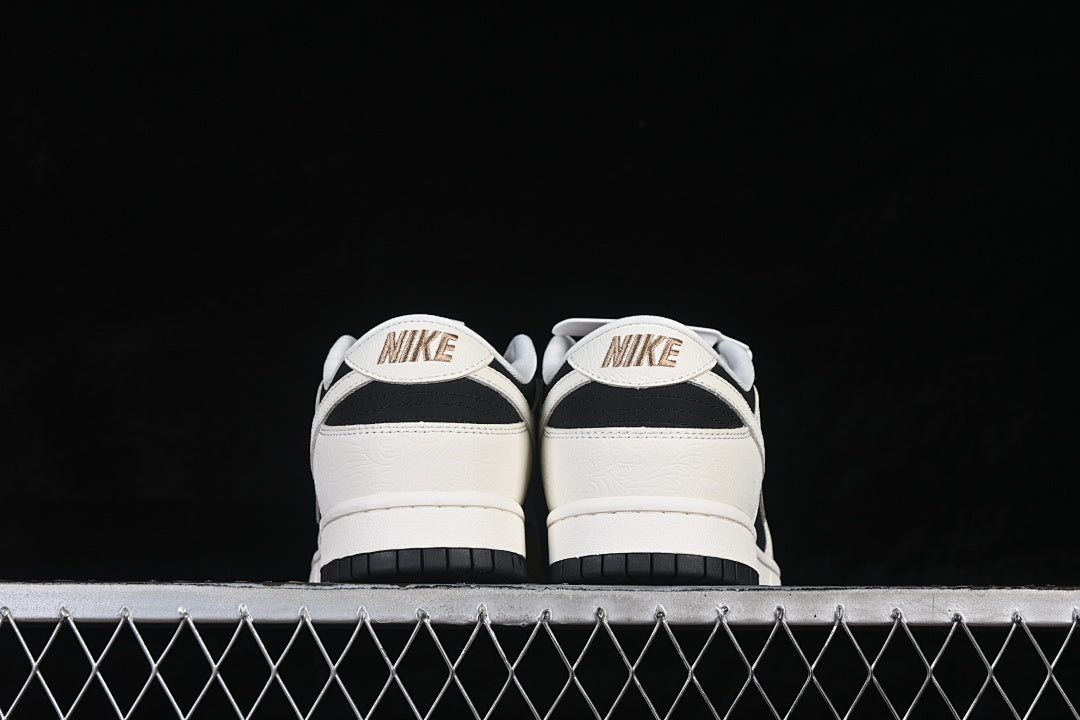Nike SB Dunk Low "Reverse Panda"