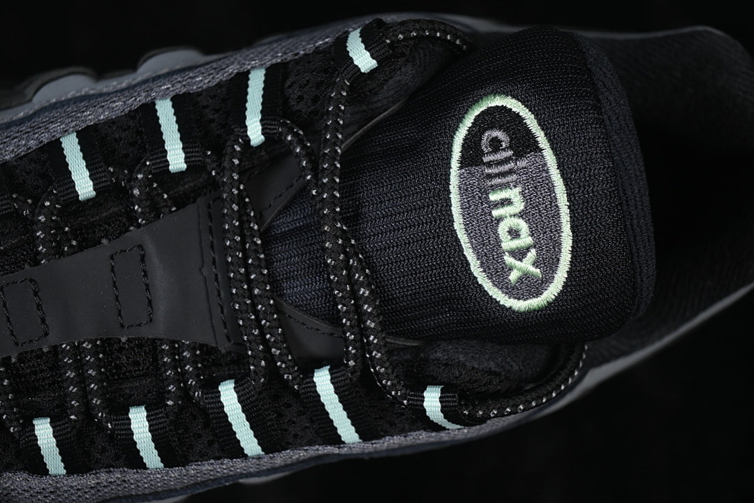 Nike Air Max 95 "Vapor Green"