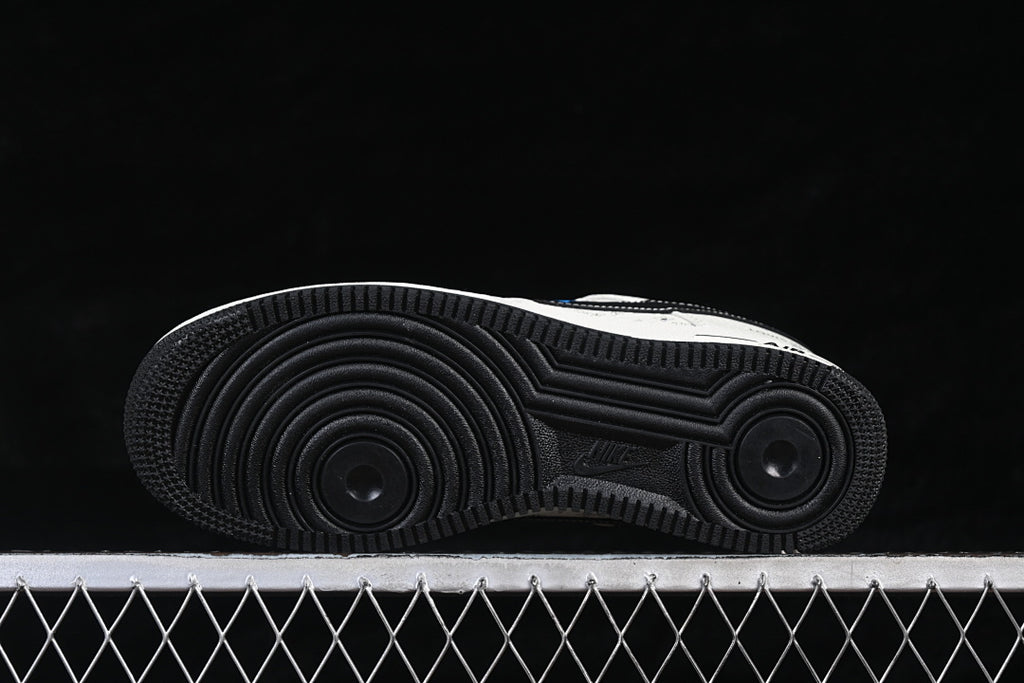 Nike Air Force 1 X LV