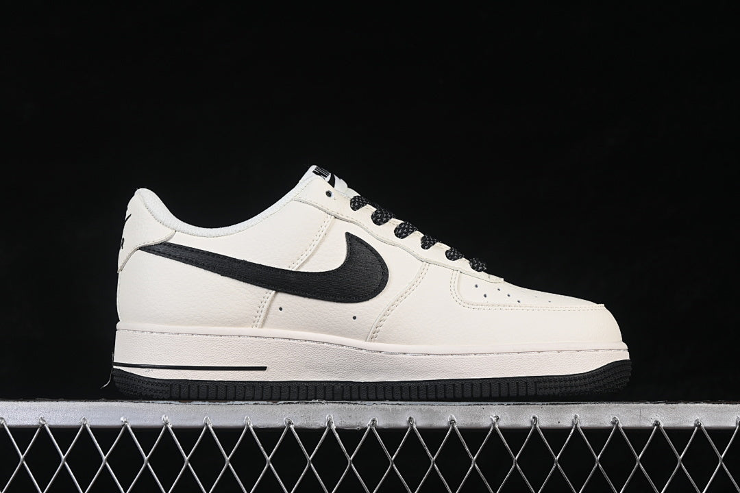 Nike Air Force 1  "B/W"