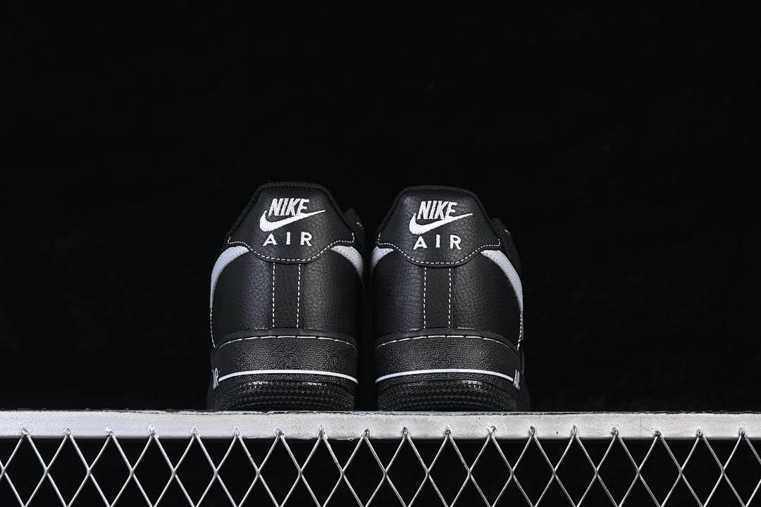 Nike Air Force 1 '07 LV8 "B&W"