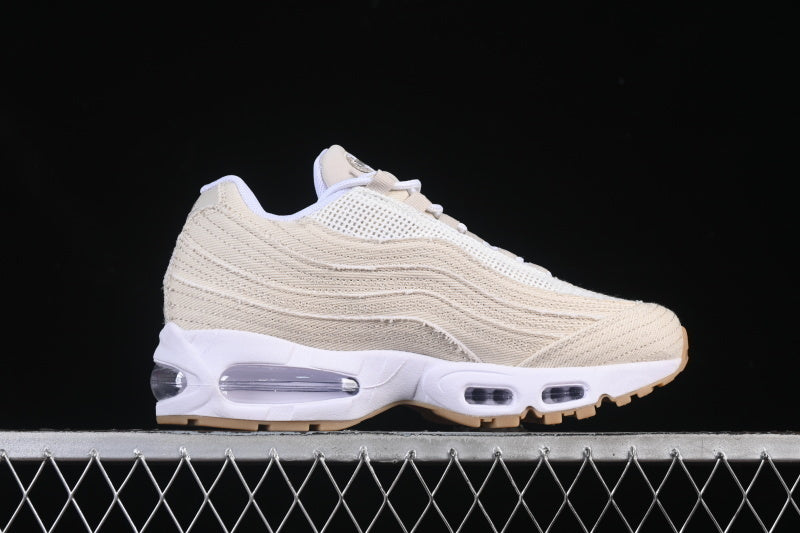 Nike Air Max 95 x Levi's "Light Orewood Brown"