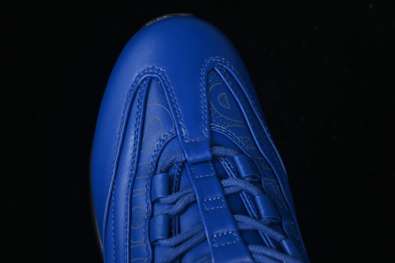 Nike Air Max 95 x Supreme "Lux Pack Hyper Cobalt"