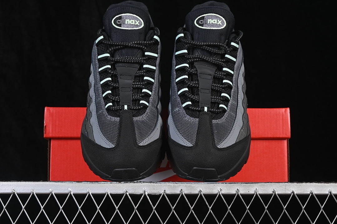 Nike Air Max 95 "Vapor Green"