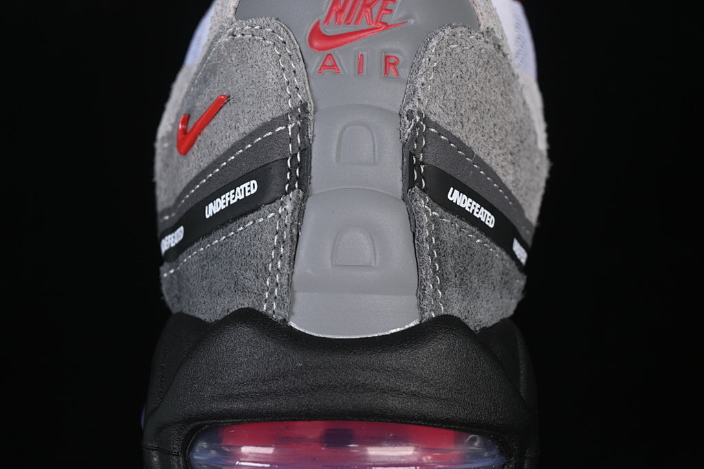 Nike Air Max 95 x UNDEFEATED "Geo Tokyo Bright Crimson"