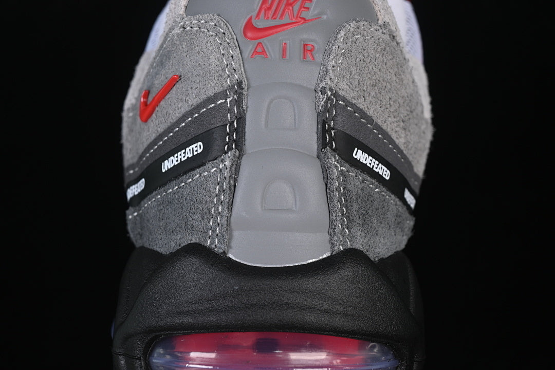 Nike Air Max 95 x UNDEFEATED "Geo Tokyo Bright Crimson"