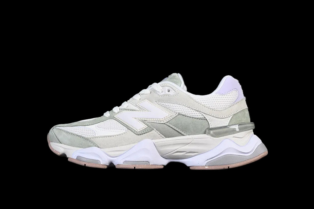 NB 9060  "Garter Snake with Pearl Grey"