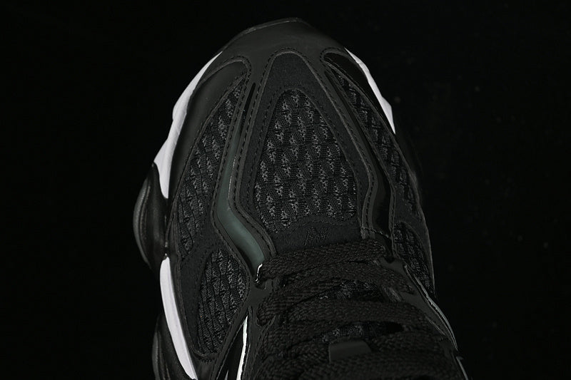 NB 9060  "Palace Black/Silver"