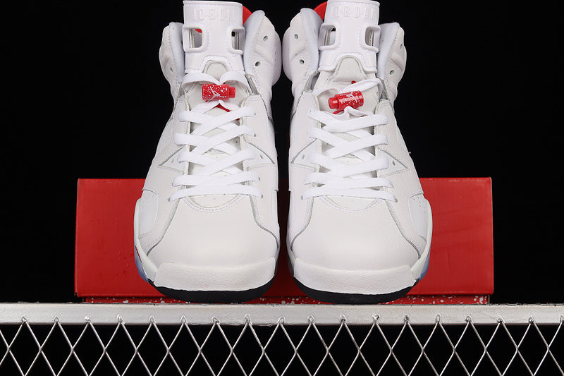 Air Jordan 6 Retro  "Red Oreo"