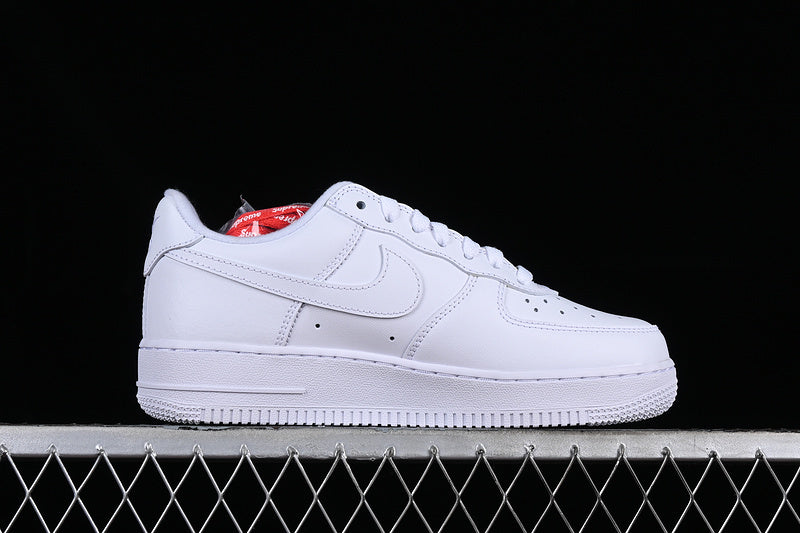 Nike Air Force 1 "Supreme White"