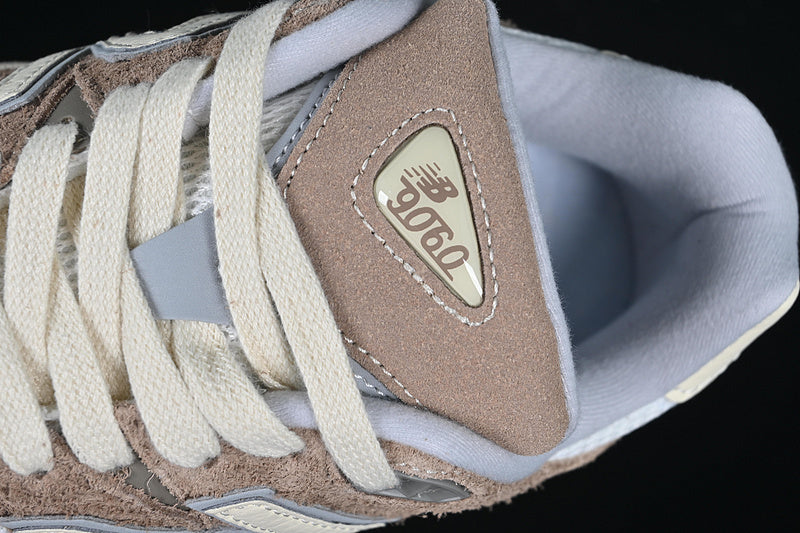 NB 9060  "Driftwood"