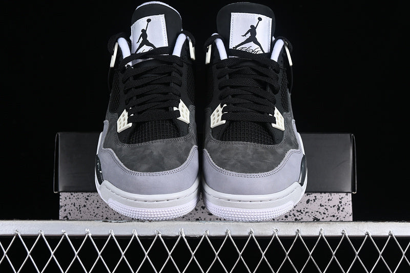 Air Jordan 4 Retro "Fear"