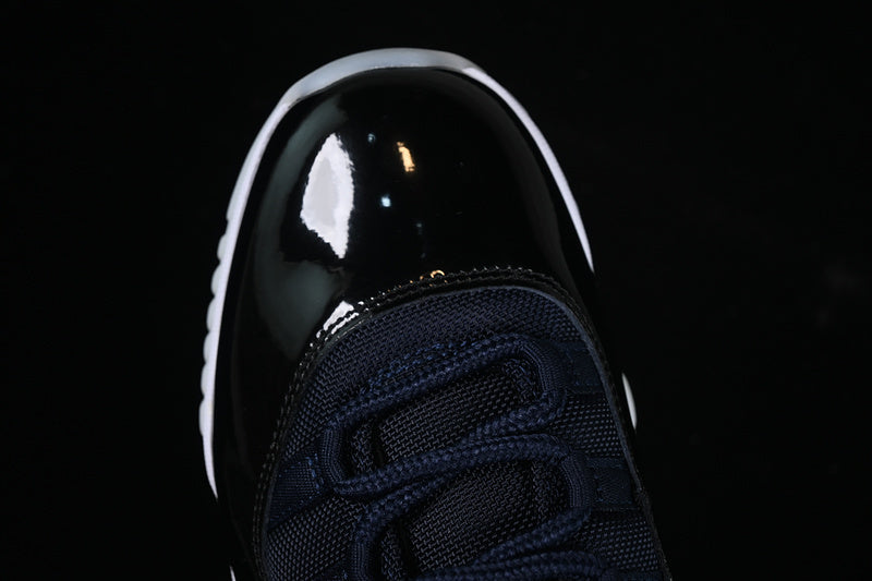 Air Jordan 11 Retro "Navy"