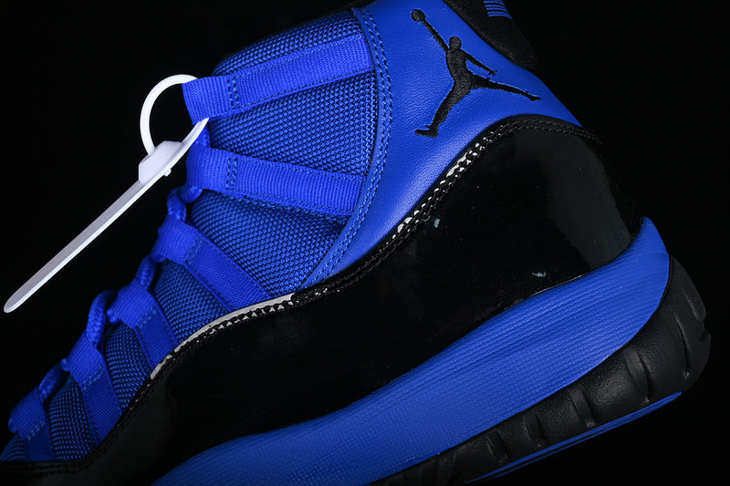 Air Jordan 11 Retro "Royal Blue"