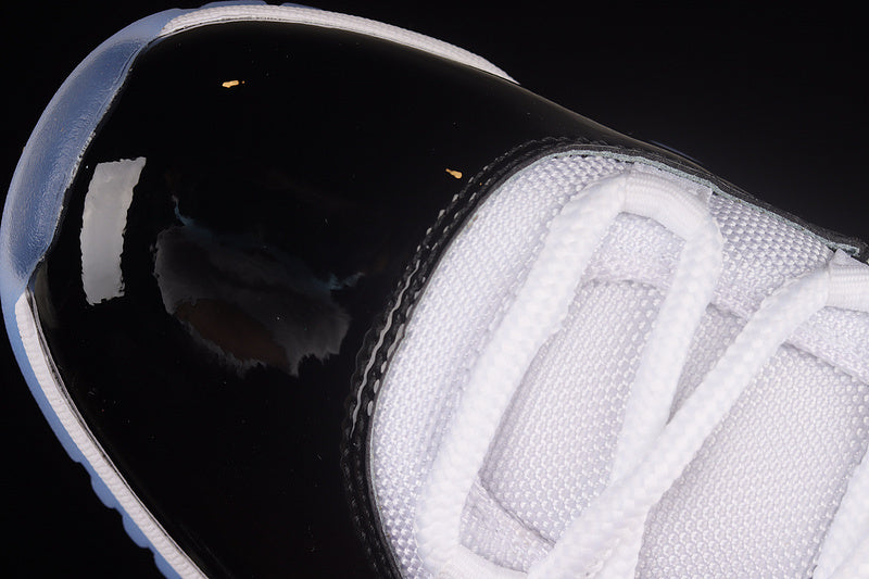 Air Jordan 11 Retro Low "Concord"