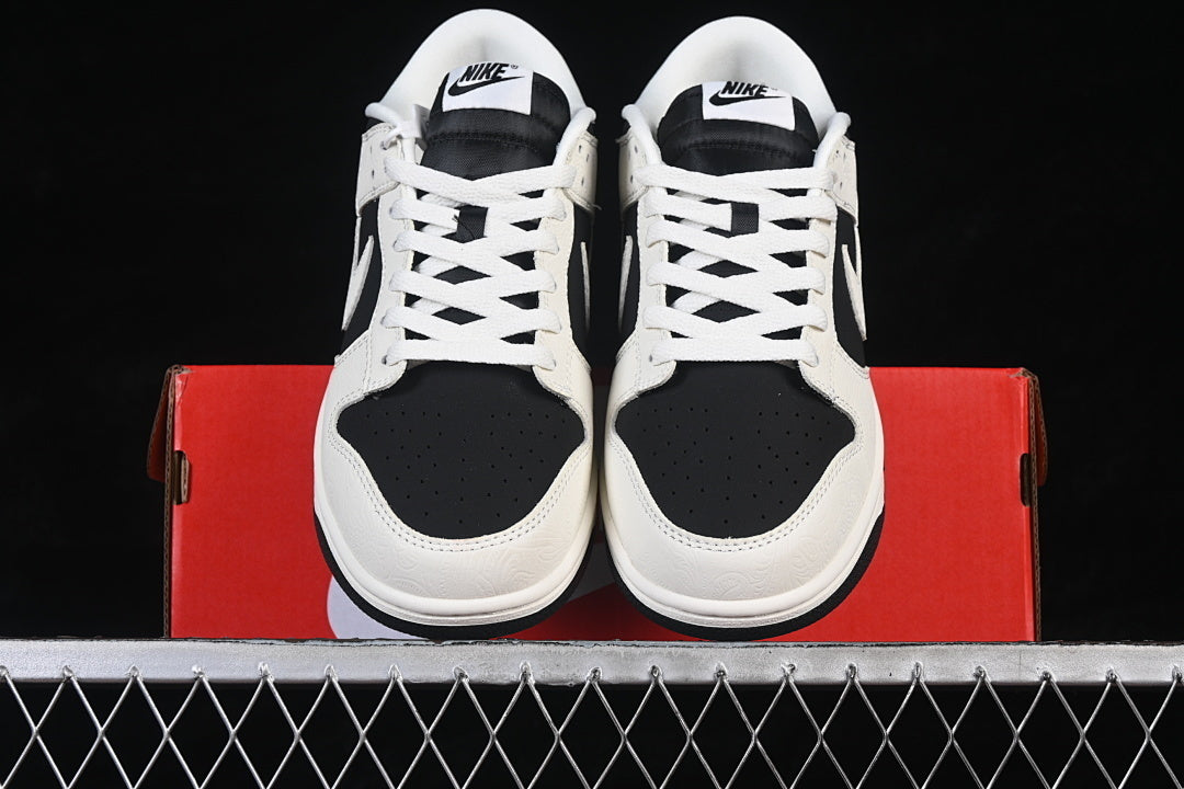 Nike SB Dunk Low "Reverse Panda"