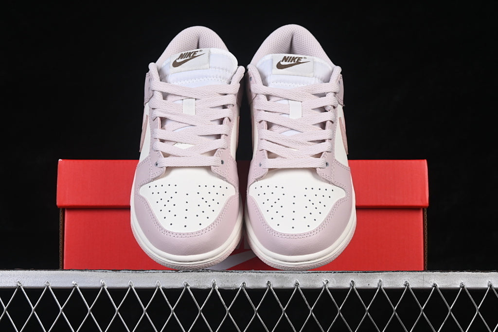Nike SB Dunk Low "Platinum Violet"