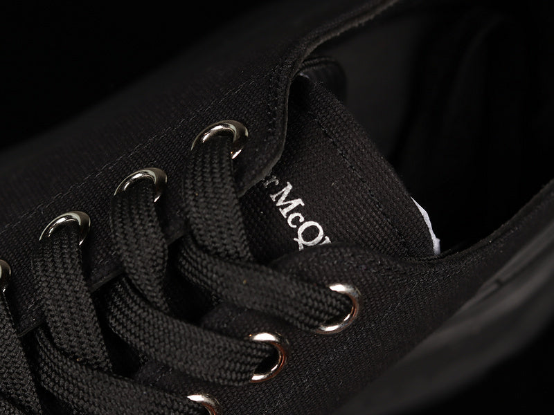 A McQ Tread Slick "Black"
