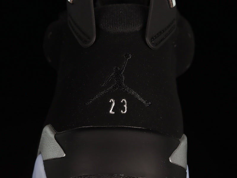 Air Jordan 6 Retro "Chrome"
