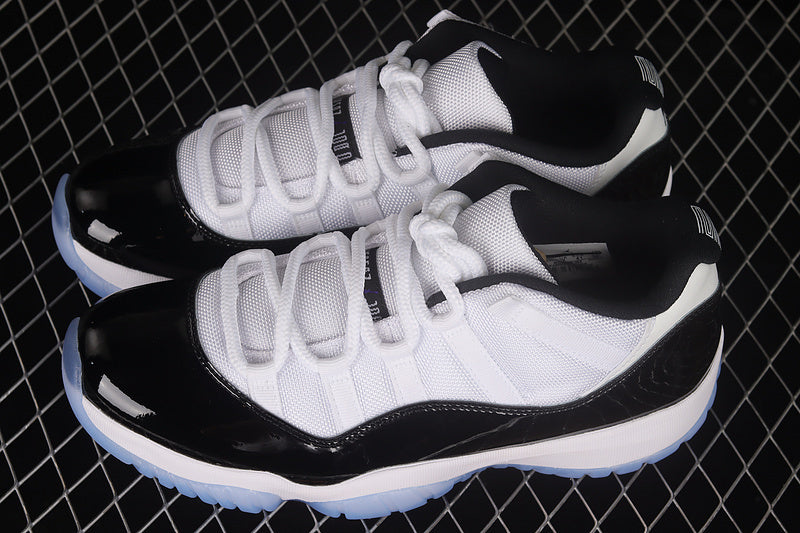 Air Jordan 11 Retro Low "Concord"