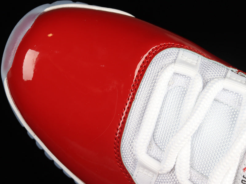 Air Jordan 11 Retro "Cherry"