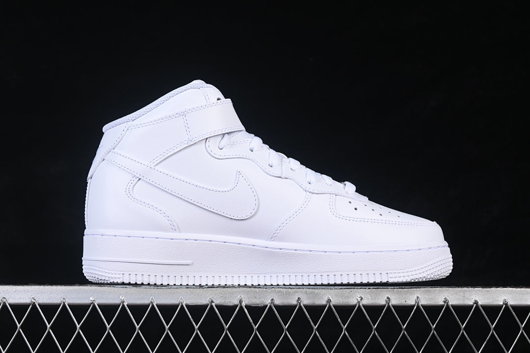 Nike Air Force 1 Mid "All White"