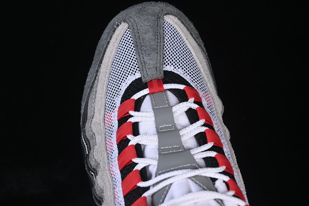 Nike Air Max 95 x UNDEFEATED "Geo Tokyo Bright Crimson"