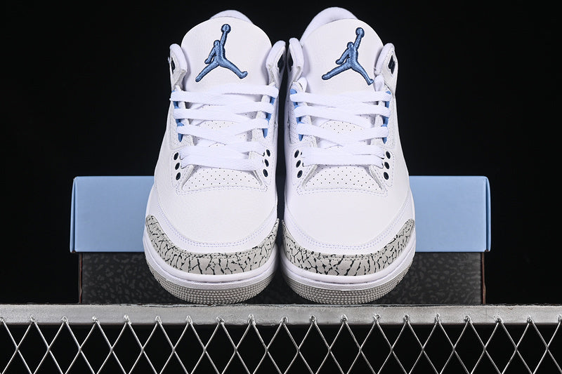 Air Jordan 3 Retro "UNC"