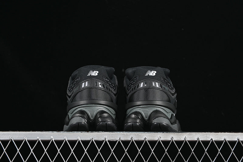 NB 9060  "Palace Black/Silver"