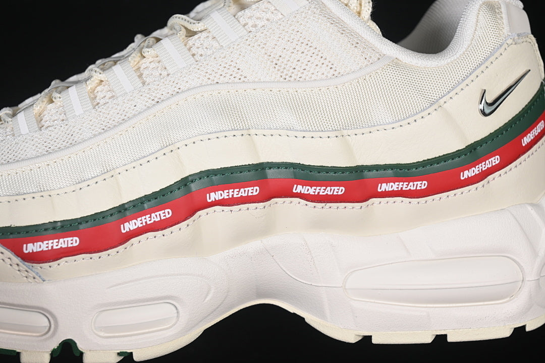 Nike Air Max 95 x UNDEFEATED "White"