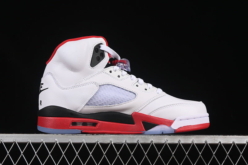 Air Jordan 5 Retro "Fire Red"