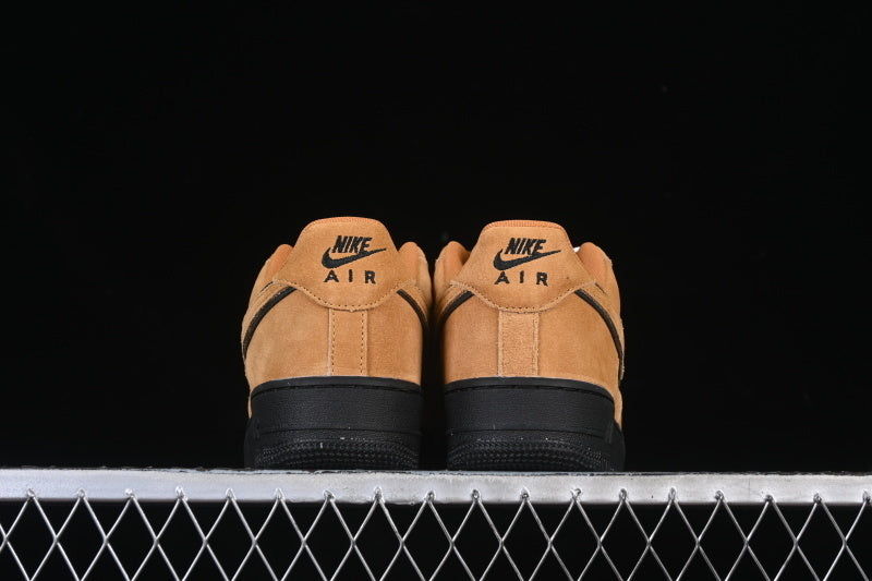 Nike Air Force 1 Low Desert Ochre / Black