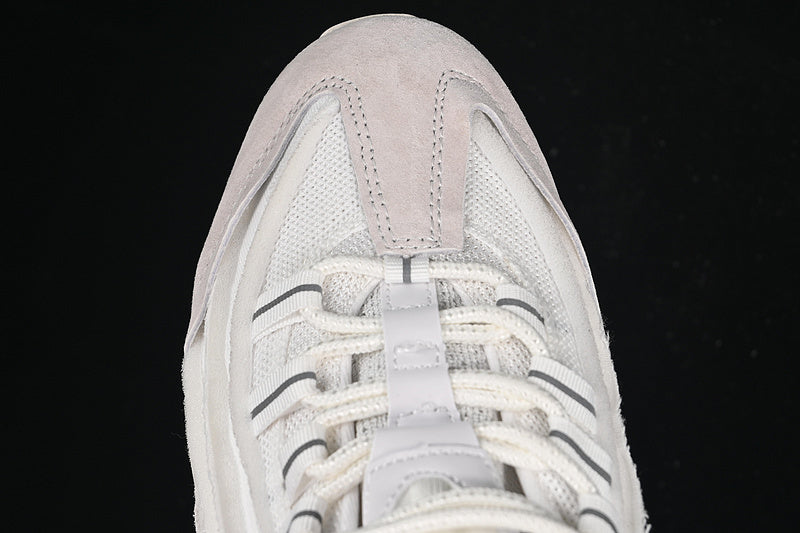 Nike Air Max 95 x Comme Des Garçons "beige and white"
