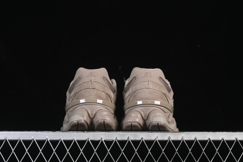 NB 9060 "Chestnut"