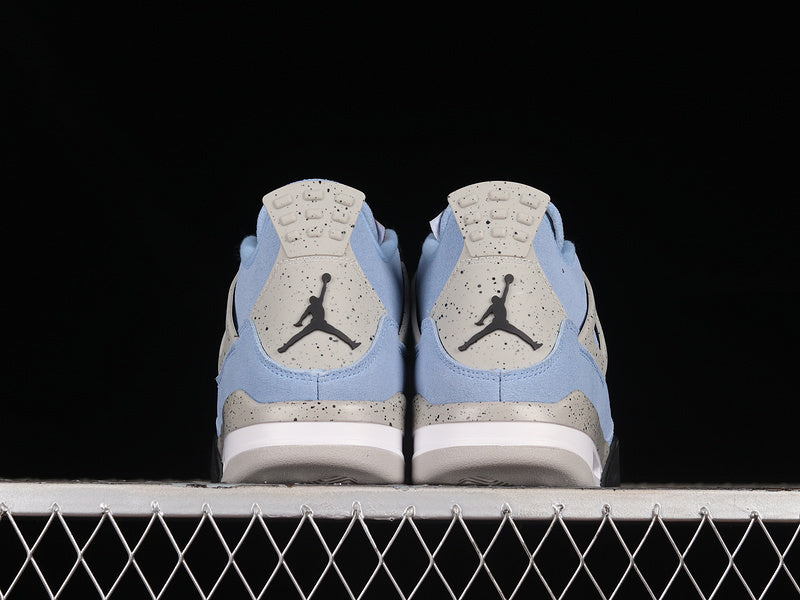 Air Jordan 4 Retro "University Blue"