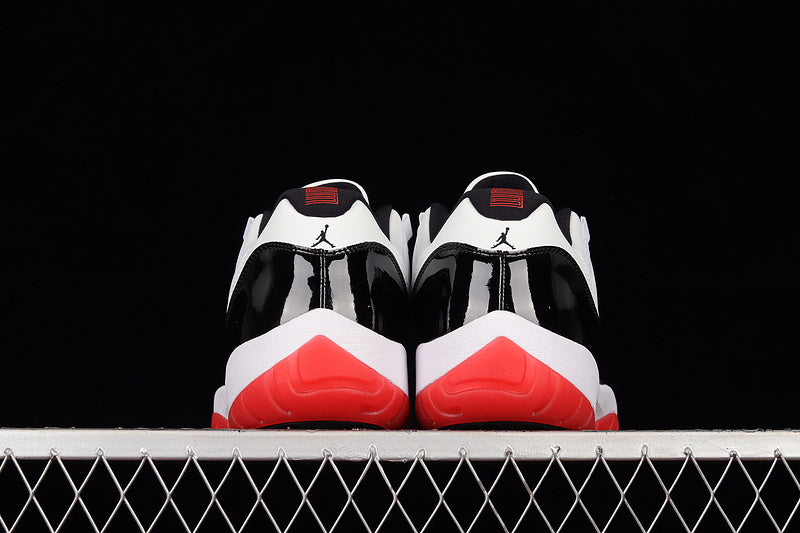 Air Jordan 11 Retro Low "Concord Bred"