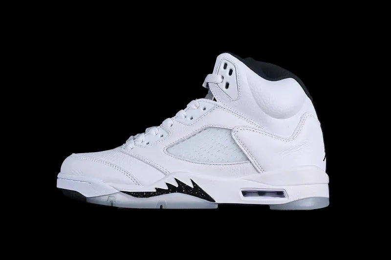Air Jordan 5 Retro "Metallic Black"