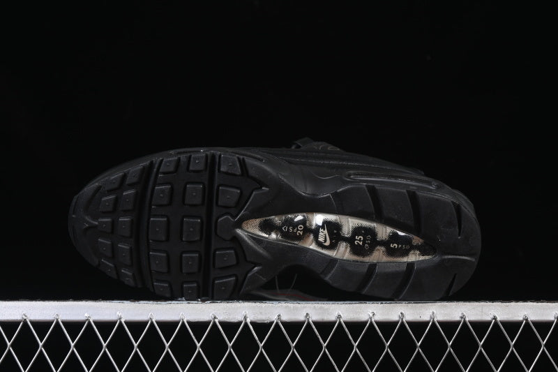 Nike Air Max 95 x Supreme "Lux Pack Triple Black"