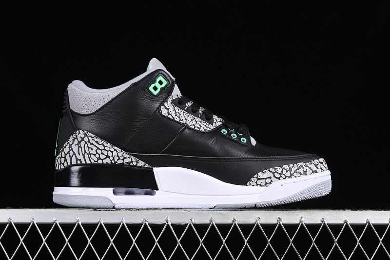 Air Jordan 3 Retro "Green Glow"