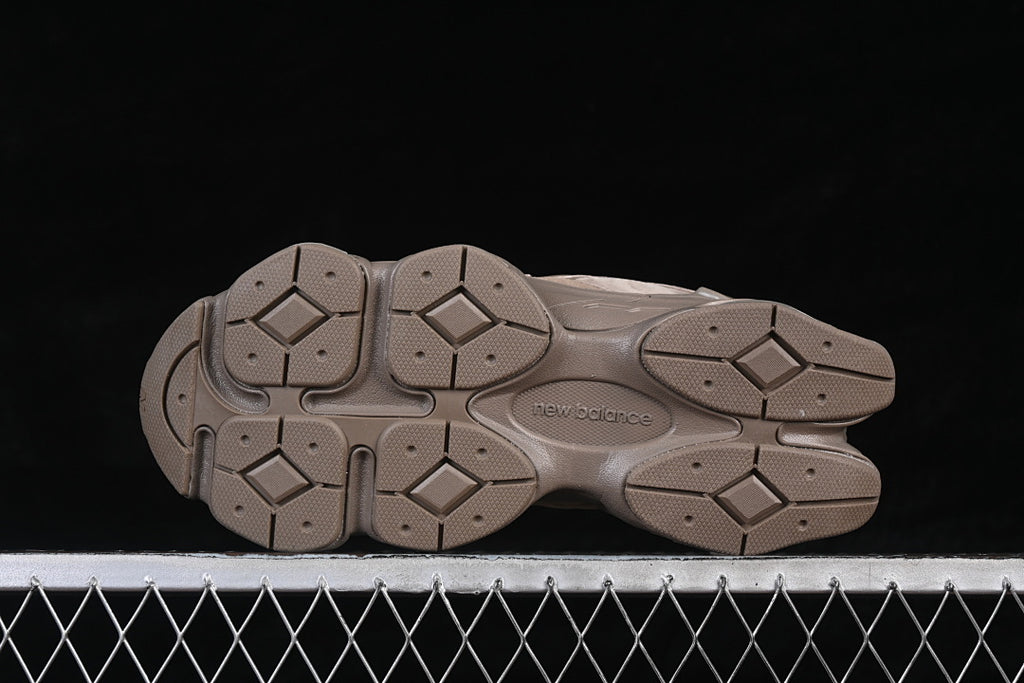 NB 9060 "Mushroom Brown"
