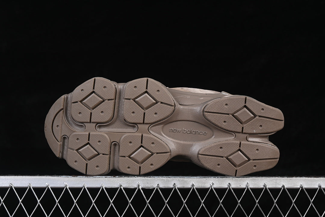 NB 9060 "Mushroom Brown"